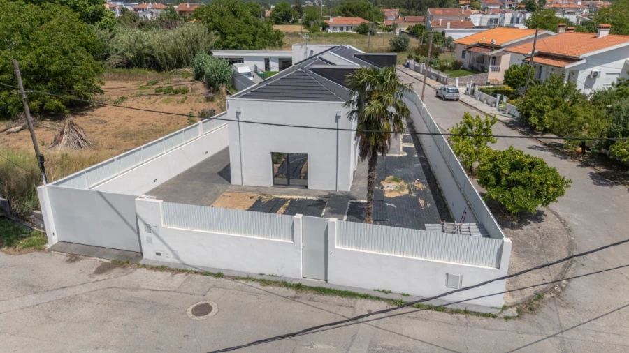 Moradia T4 para Venda em Cernache Foto 3