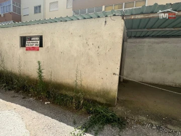 Negócio para Arrendamento em Nossa Senhora da Piedade