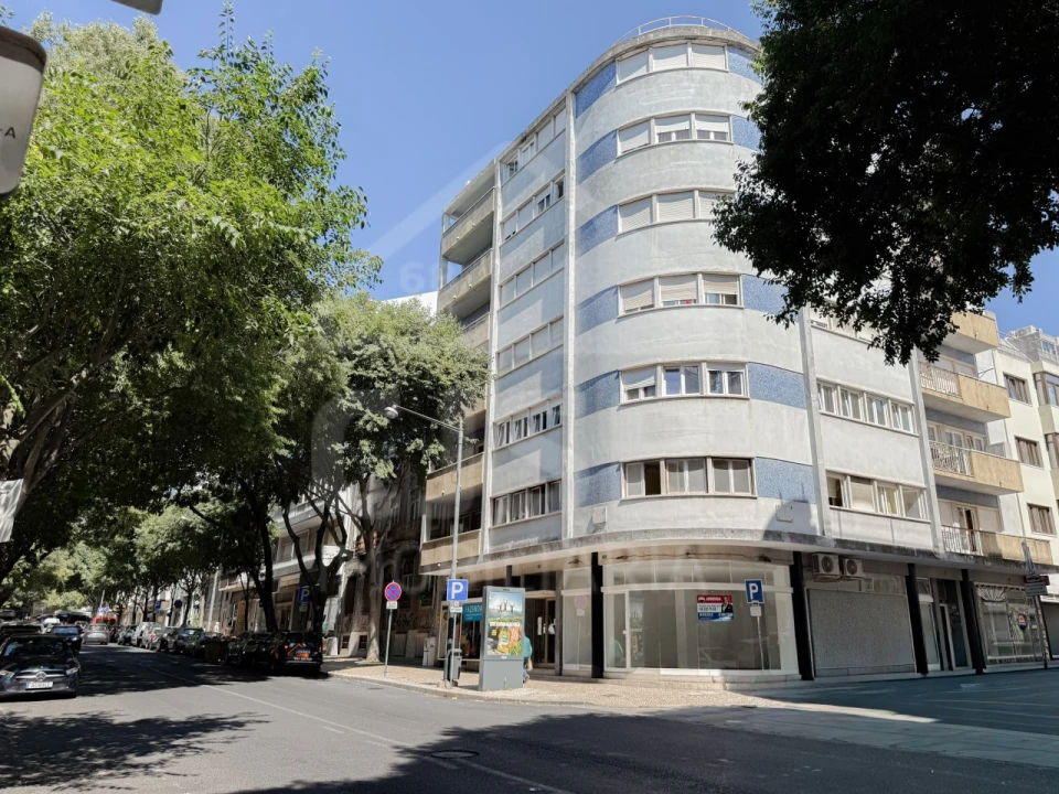 Apartamento T6 para Venda em Arroios Foto 37