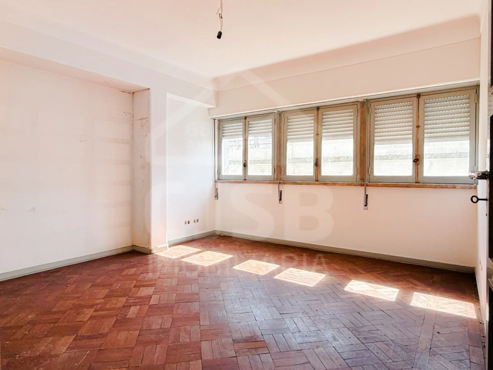 Apartamento T6 para Venda em Arroios Foto 20
