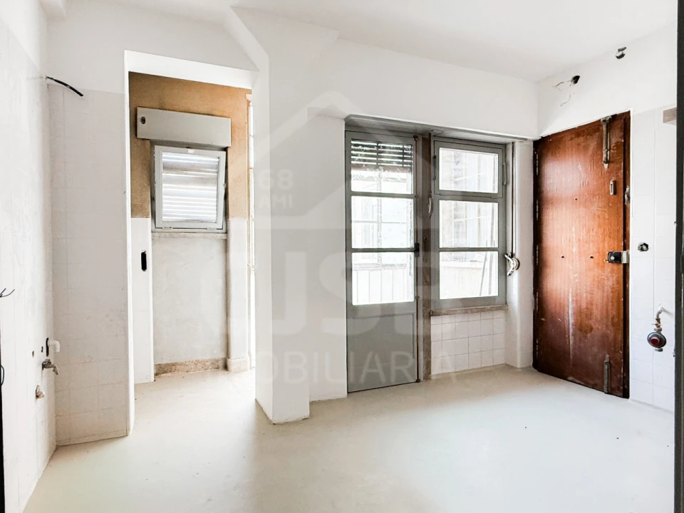 Apartamento T6 para Venda em Arroios Foto 8