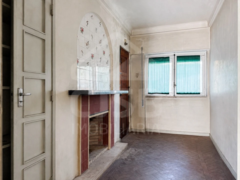 Apartamento T6 para Venda em Arroios Foto 15