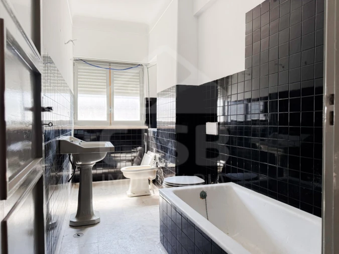 Apartamento T6 para Venda em Arroios Foto 23
