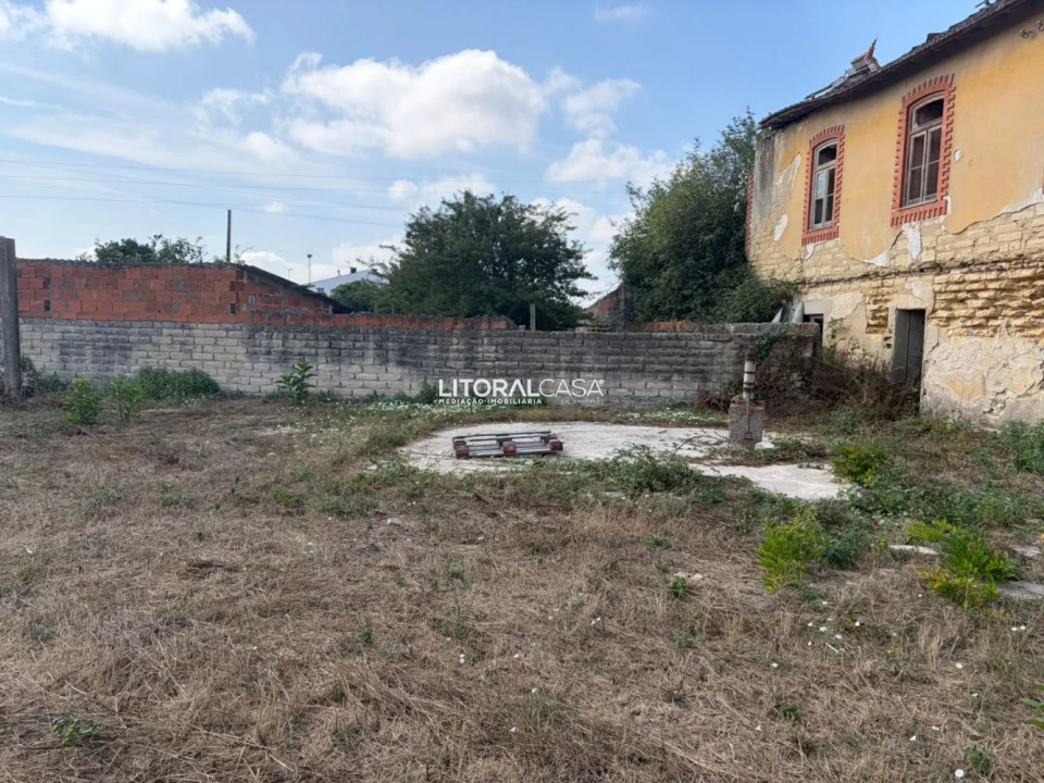 Moradia T8 para Venda em Cacia Foto 3