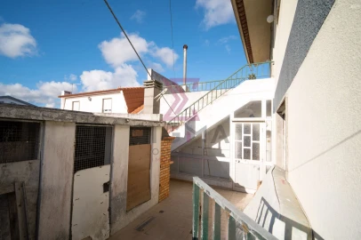 Moradia T6 para Venda em Bombarral e Vale Covo