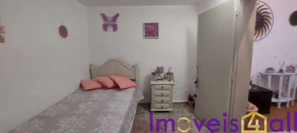 Moradia T1 para Venda em Aldeia dos Fernandes