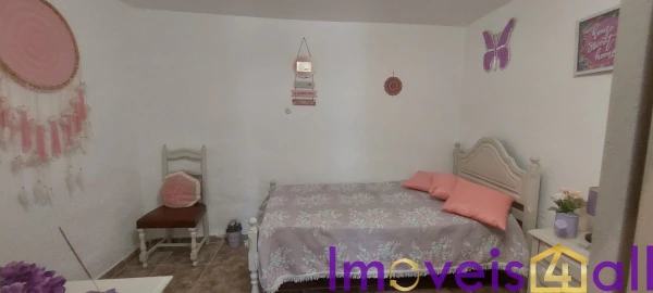 Moradia T1 para Venda em Aldeia dos Fernandes