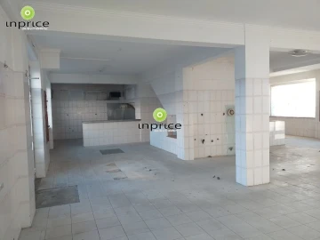 Loja para Venda em Carregado e Cadafais