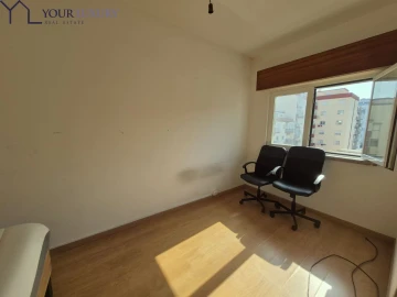 Apartamento T1 para Venda em Águas Livres
