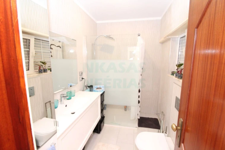Apartamento T2 para Venda em Portimão Foto 22