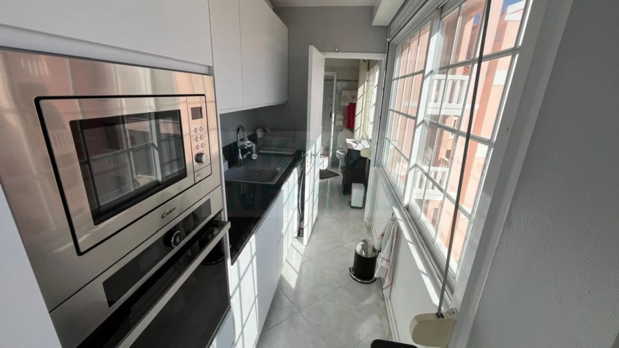 Apartamento T2 para Venda em Portimão Foto 12