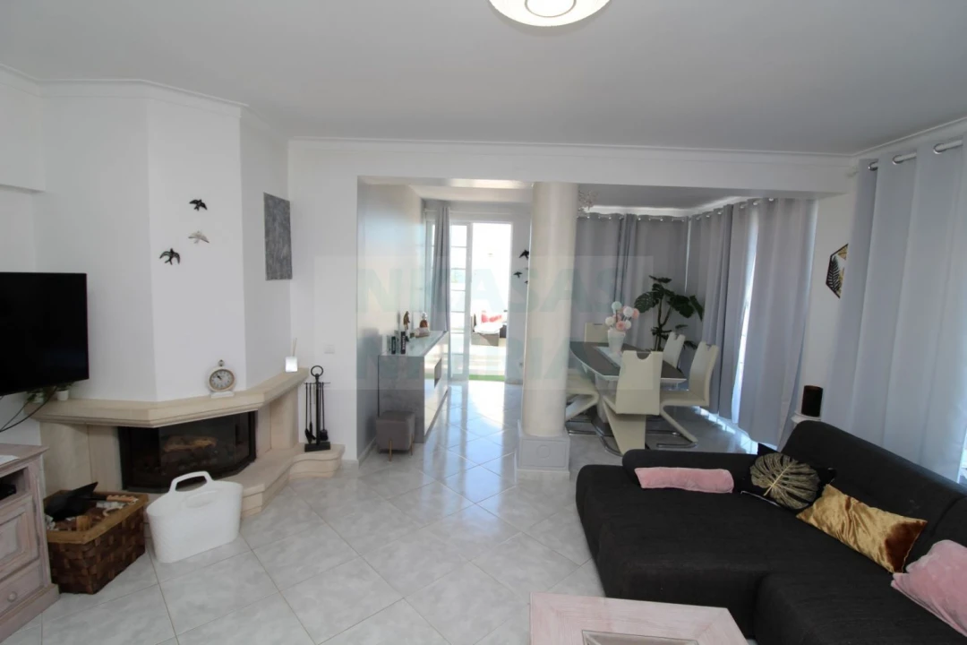 Apartamento T2 para Venda em Portimão Foto 18