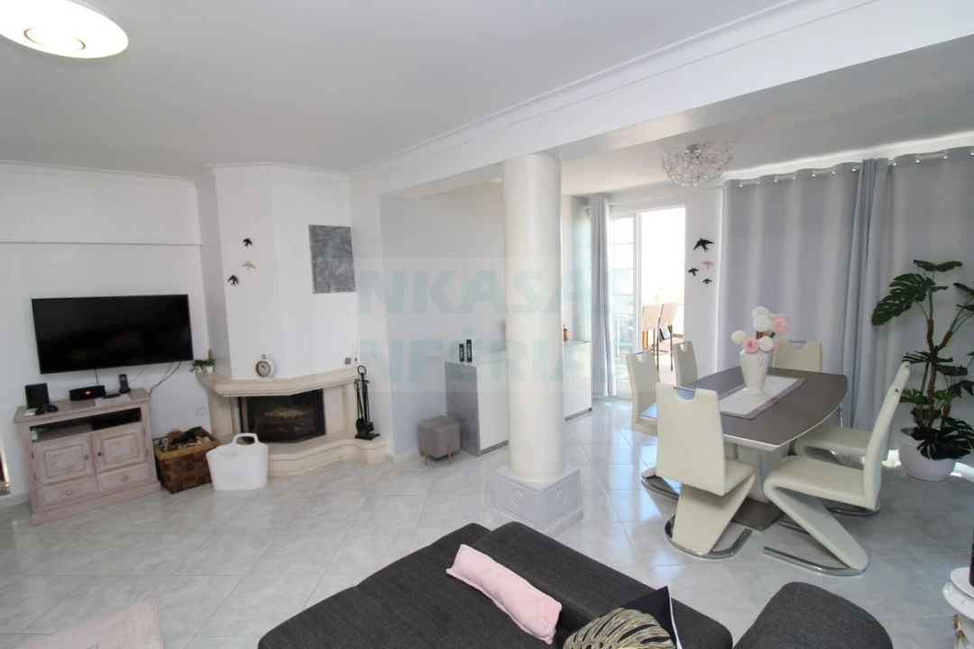 Apartamento T2 para Venda em Portimão Foto 17