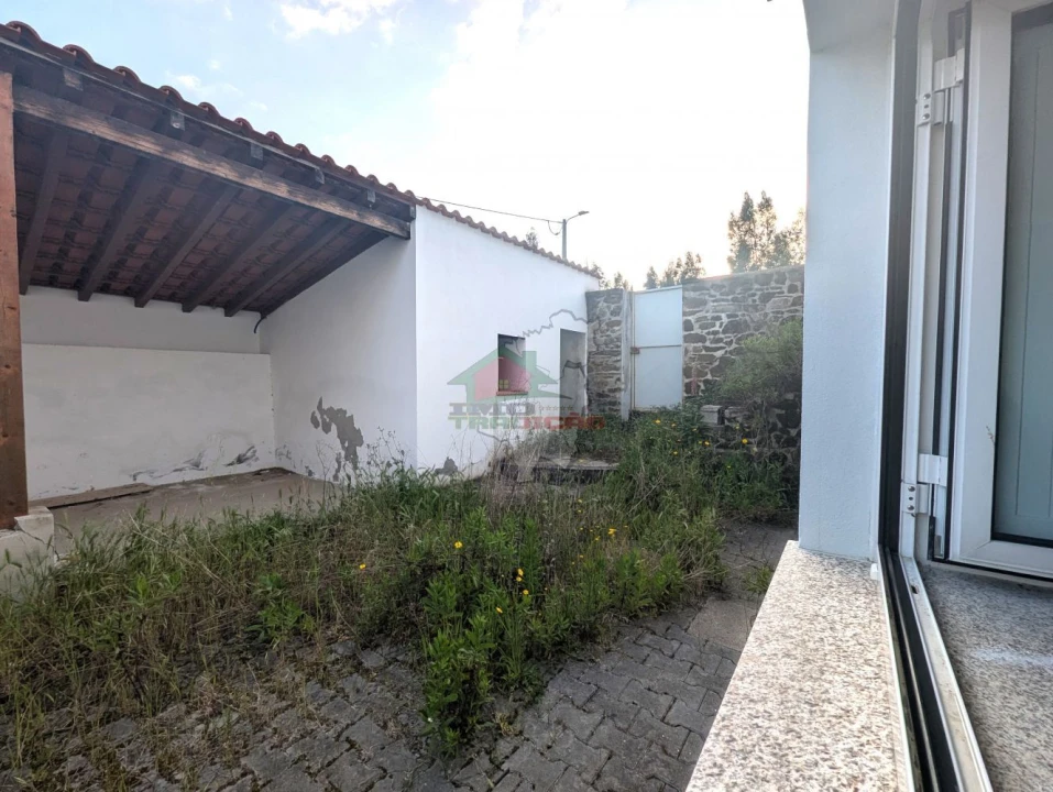 Moradia T3 para Venda em Pedrogão Grande Foto 8