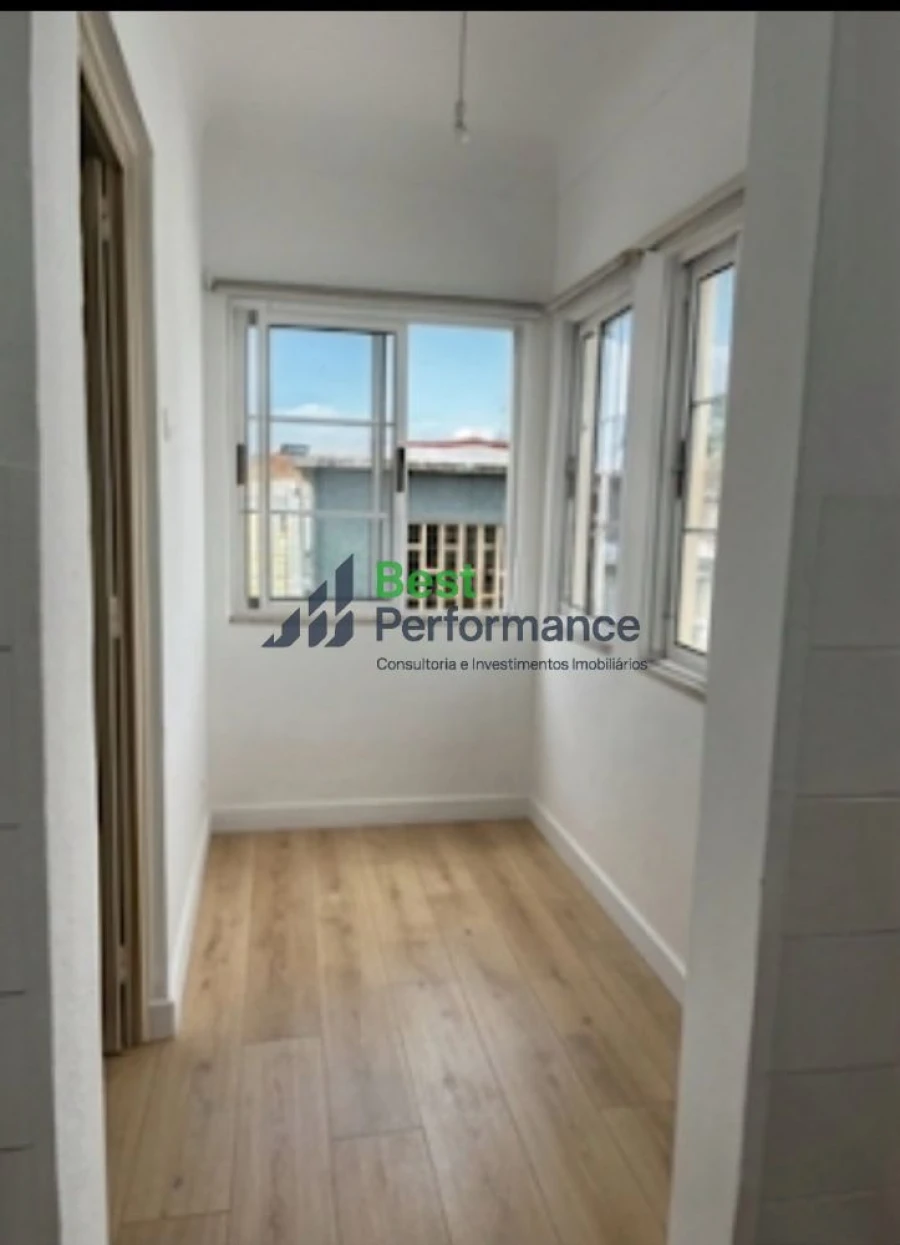 Apartamento T3 para Venda em Vila Franca de Xira Foto 10