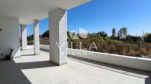 Apartamento T3 para Venda em Seixal, Arrentela e Aldeia de Paio Pires