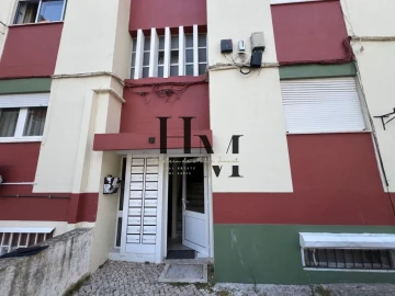 Apartamento T1 para Venda em Águas Livres