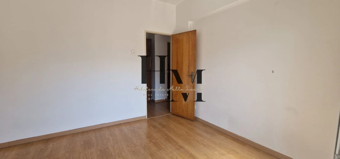 Apartamento T1 para Venda em Águas Livres Foto 24