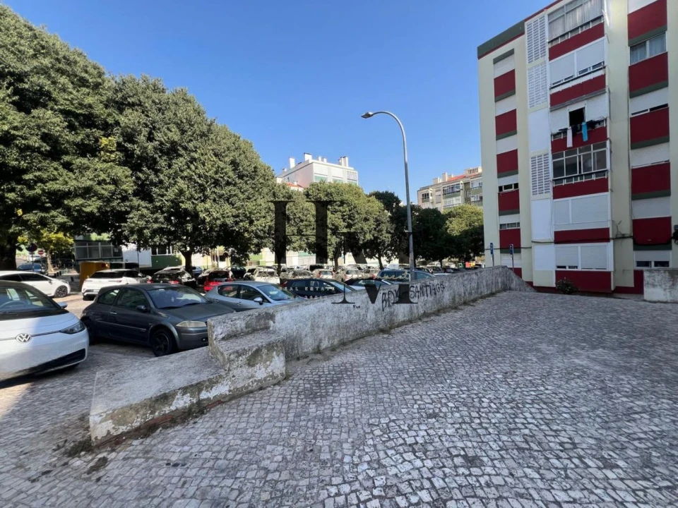 Apartamento T1 para Venda em Águas Livres Foto 30