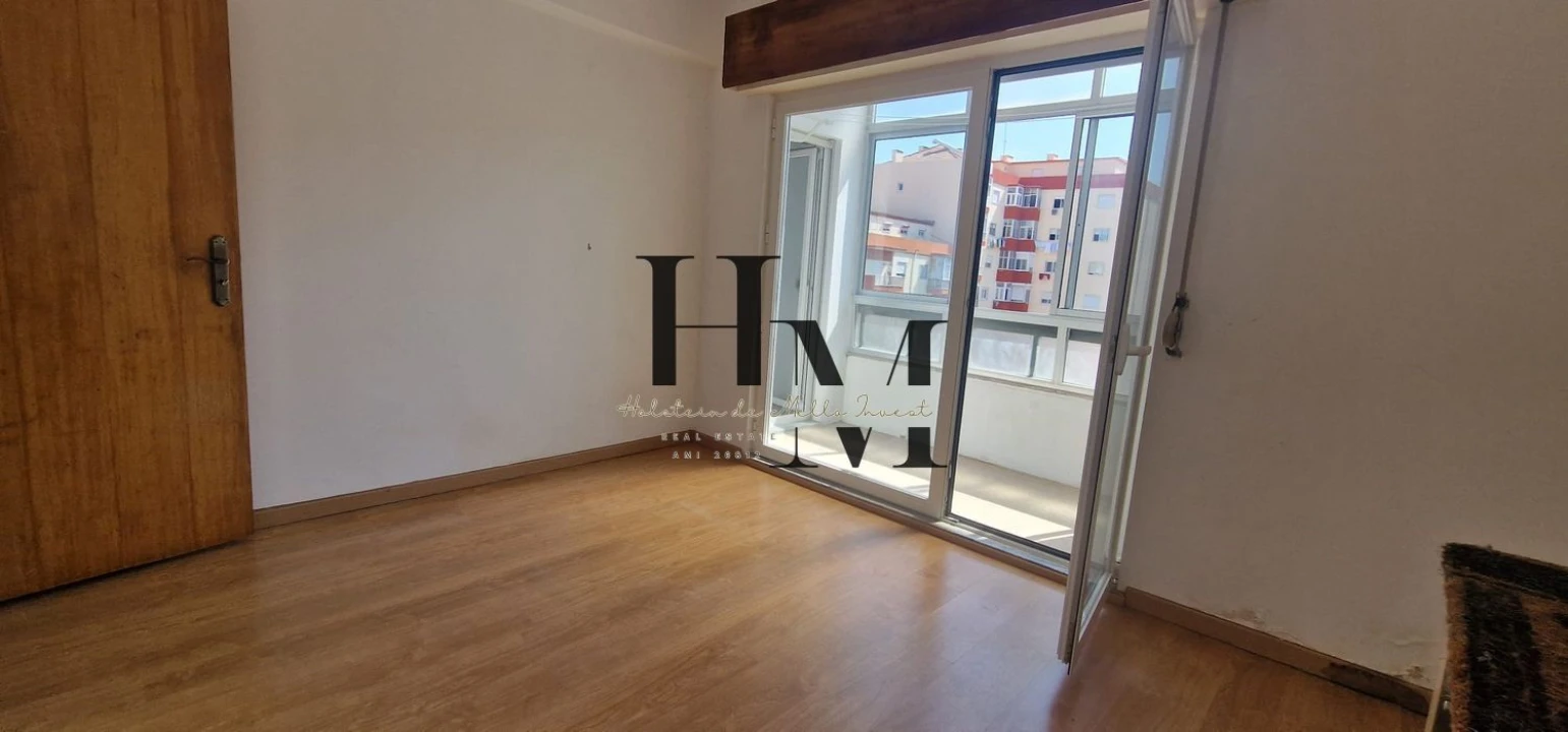 Apartamento T1 para Venda em Águas Livres Foto 25