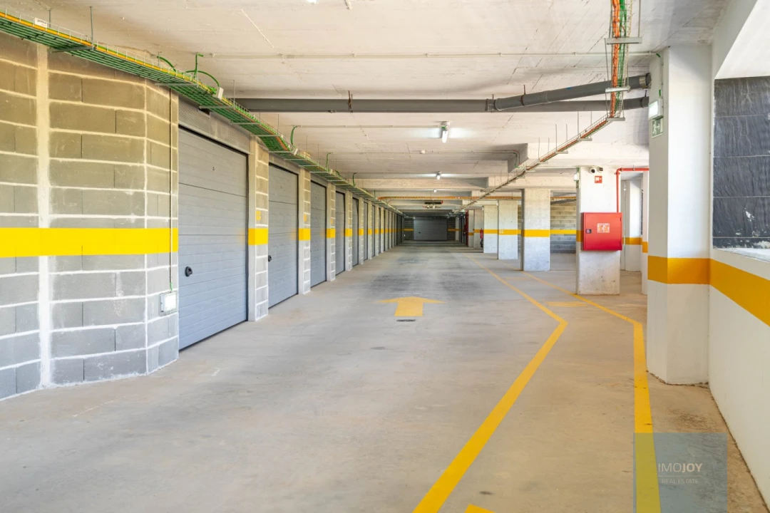 Garagem para Venda em Portimão Foto 11
