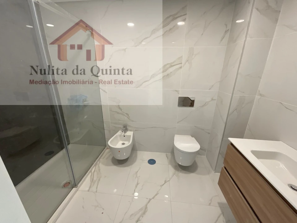 Apartamento T3 para Venda em Albufeira e Olhos de Água Foto 8