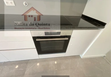 Apartamento T3 para Venda em Albufeira e Olhos de Água