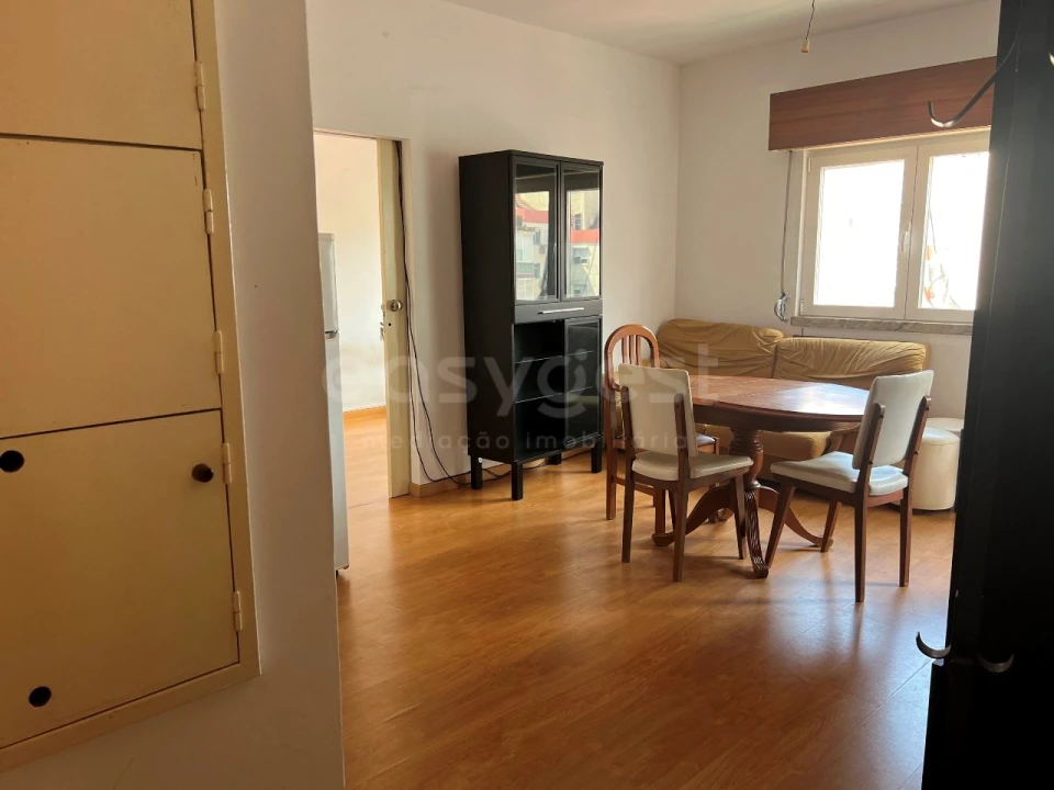 Apartamento T2 para Venda em Águas Livres Foto 1