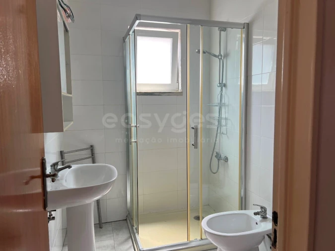 Apartamento T2 para Venda em Águas Livres Foto 20