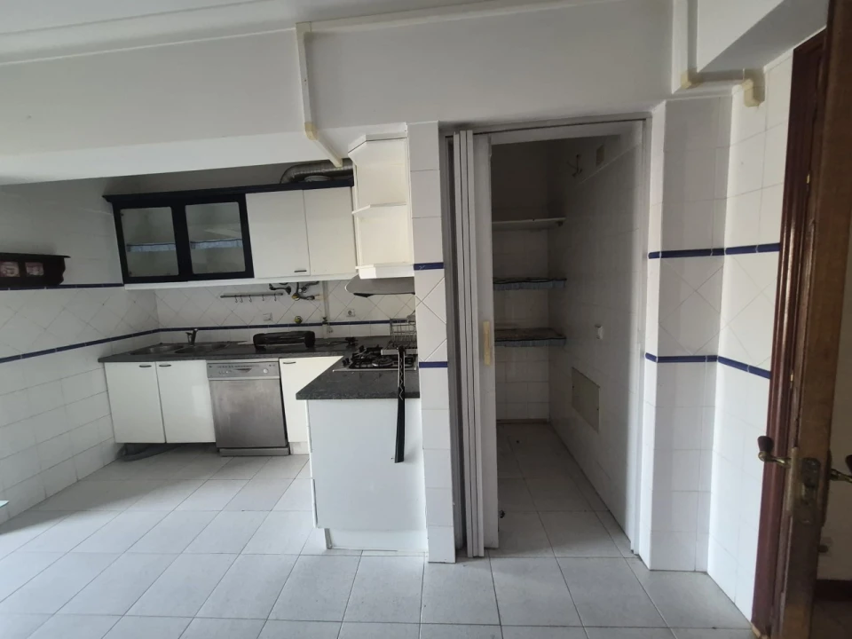 Apartamento T3 para Venda em Carregado e Cadafais Foto 6