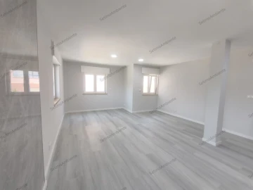 Apartamento T2 para Venda em Corroios