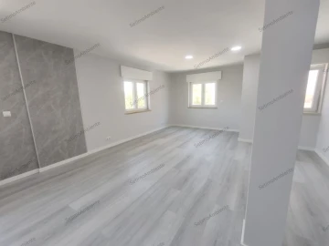 Apartamento T2 para Venda em Corroios