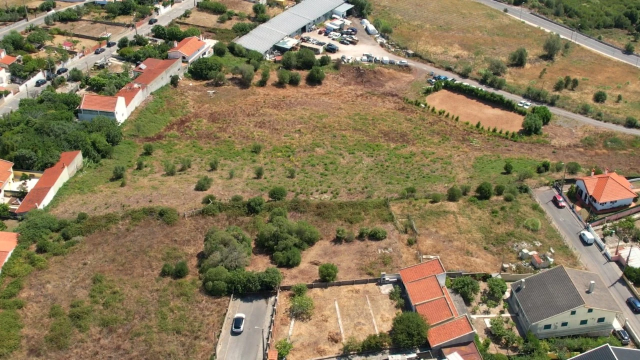Terreno para Venda em Cacém e São Marcos Foto 2