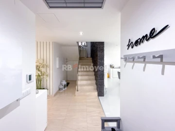 Moradia T5 para Venda em Nossa Sra de Fatima