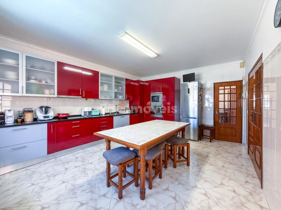 Moradia T4 para Venda em Nossa Sra de Fatima Foto 3