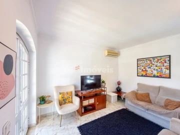 Moradia T4 para Venda em Nossa Sra de Fatima