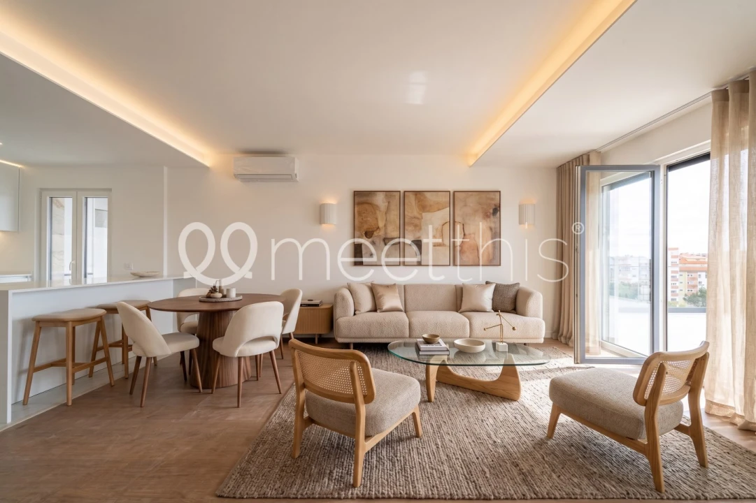 Apartamento T2 para Venda em Venteira Foto 3