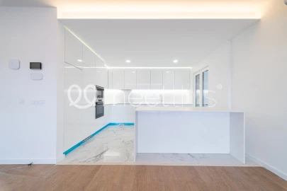 Apartamento T2 para Venda em Venteira