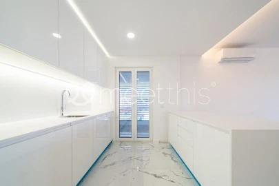 Apartamento T2 para Venda em Venteira