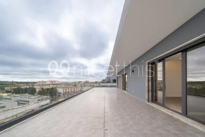Apartamento T2 para Venda em Venteira