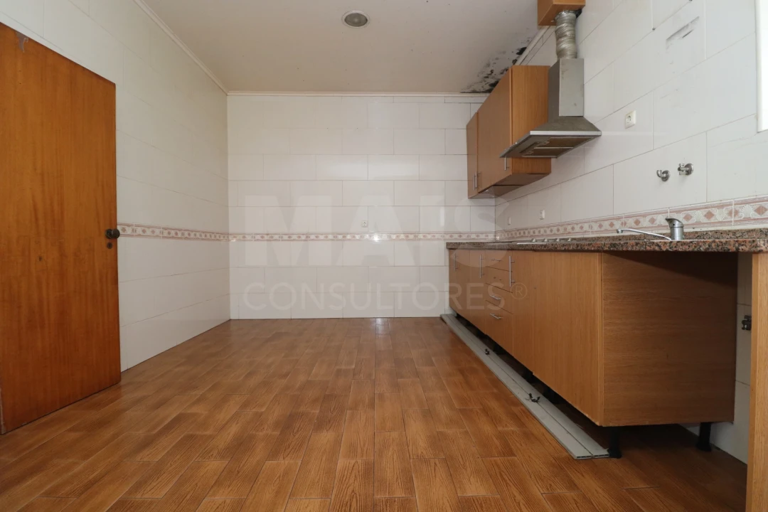 Apartamento T1 para Venda em Samora Correia Foto 4