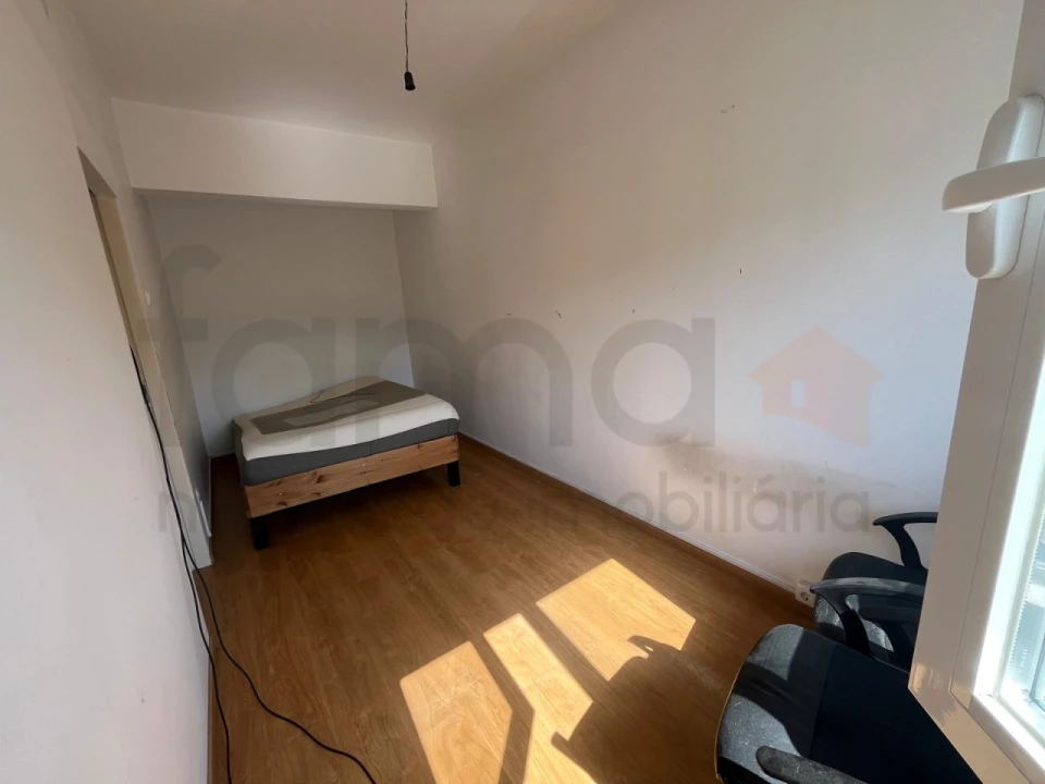Apartamento T1 para Venda em Águas Livres Foto 8