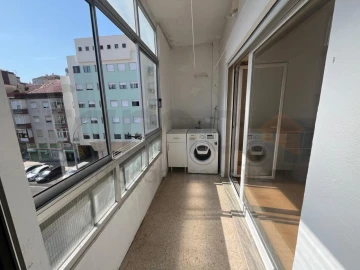 Apartamento T1 para Venda em Águas Livres