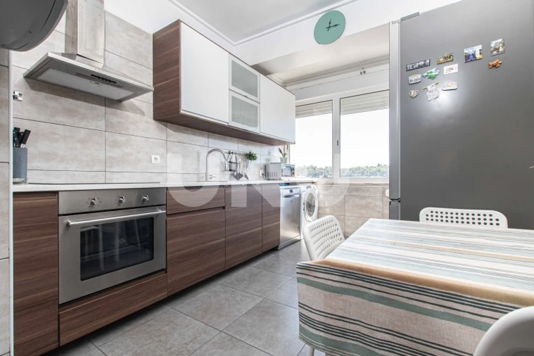 Apartamento T2 para Venda em Vialonga Foto 8