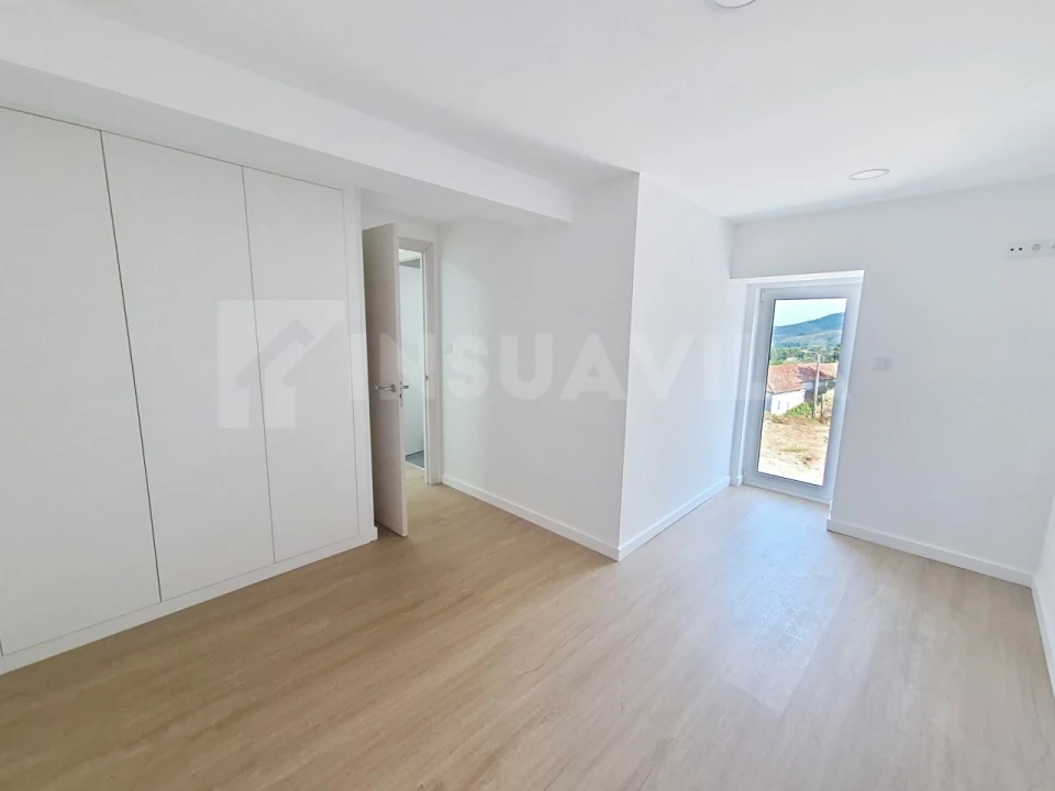 Moradia T2 para Venda em Cerdal Foto 7