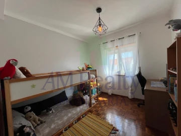 Moradia T2 para Venda em Atouguia da Baleia