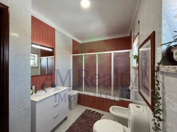 Moradia T2 para Venda em Atouguia da Baleia