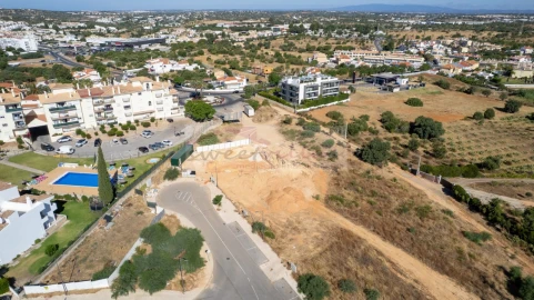 Terreno para Venda em Albufeira e Olhos de Água
