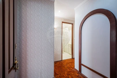 Apartamento T2 para Venda em Sacavém e Prior Velho