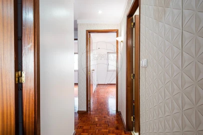 Apartamento T2 para Venda em Sacavém e Prior Velho